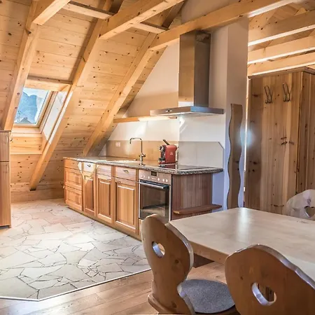 Alpinest Apartmanhotel 3*